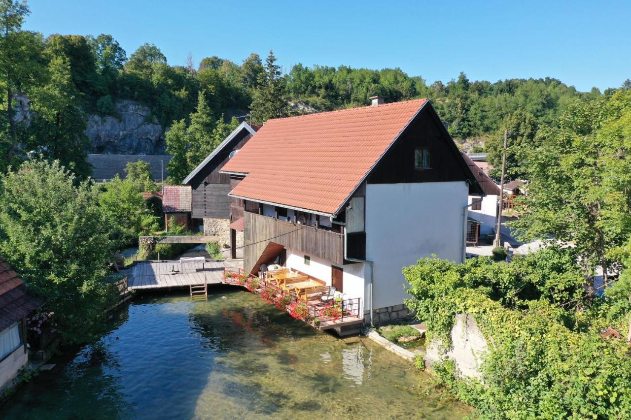 Guest House Vuceta Slunj Exteriör bild